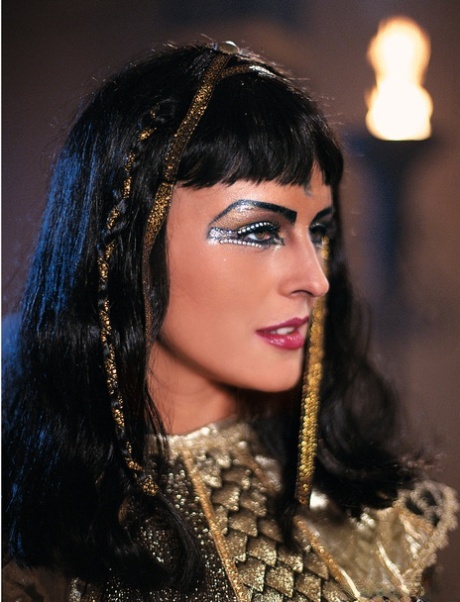 Cleopatra porrskådespelerska bild