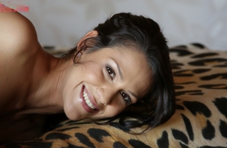 Samia Duarte porrstjärna hd foton