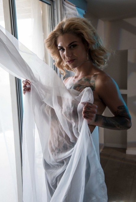 Bonnie Rotten nakenmodell bild